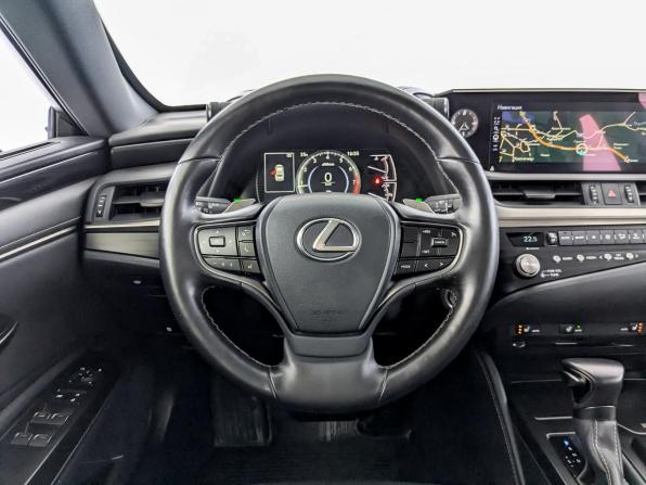 Lexus ES VII с пробегом 2021 года, цена 4 400 000 рублей, 61510 км, седан, Автокод Объявления