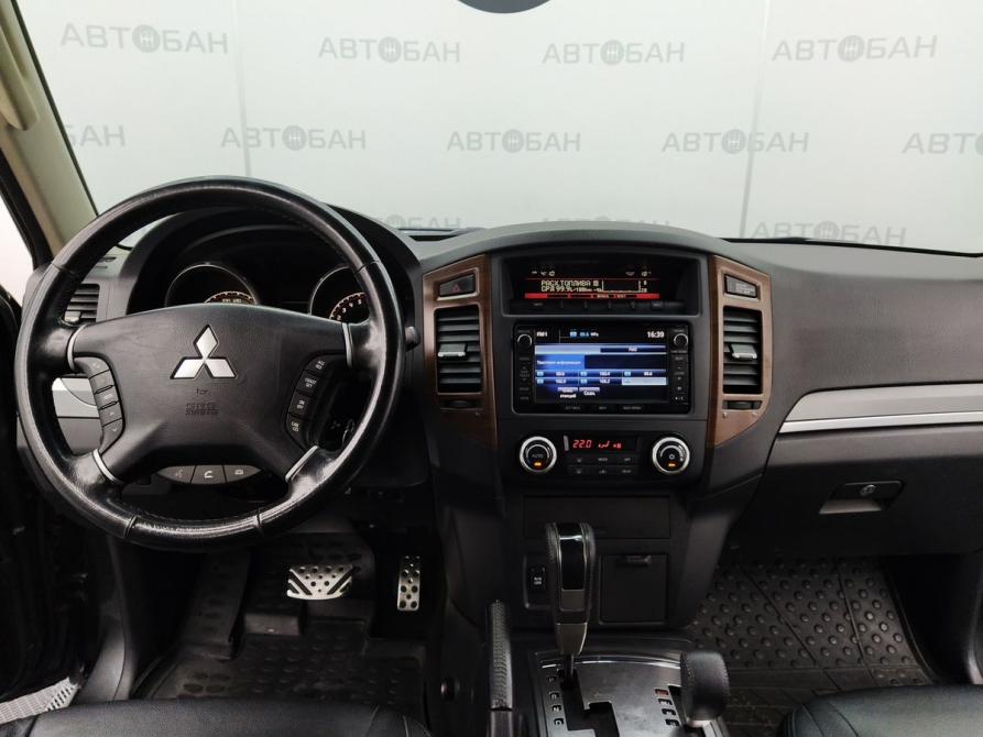 Mitsubishi Pajero IV Рестайлинг 1 Екатеринбург  - изображение 29