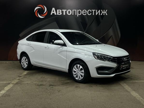 Lada (ВАЗ) Vesta I Рестайлинг (NG) с пробегом 2024 года, цена 1 031 000 рублей, 80000 км, седан, Автокод Объявления