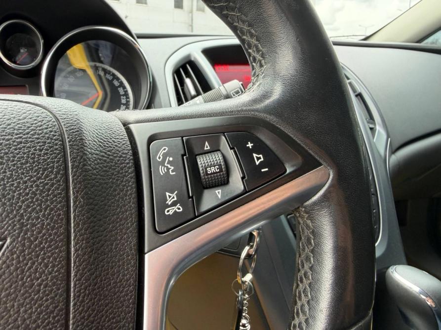 Opel Astra J Рестайлинг Санкт-Петербург  - изображение 11
