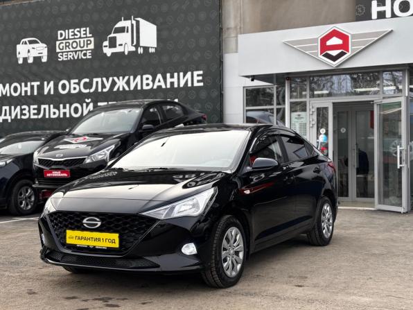 Solaris HS с пробегом 2024 года, цена 1 850 000 рублей, 5840 км, седан, Автокод Объявления