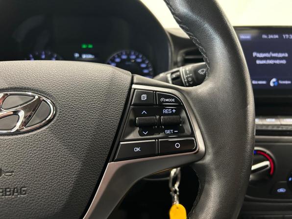Hyundai Solaris II Рестайлинг с пробегом 2021 года, цена 1 419 000 рублей, 125516 км, седан, Автокод Объявления