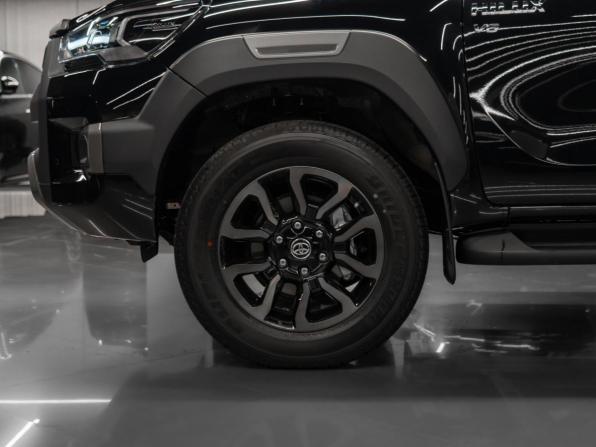 Toyota Hilux VIII Рестайлинг 2 с пробегом 2025 года, цена 6 900 000 рублей, 30 км, пикап, Автокод Объявления