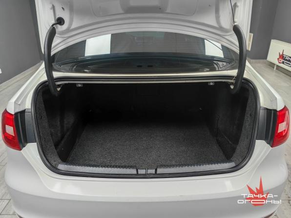 Volkswagen Jetta VI с пробегом 2011 года, цена 595 000 рублей, 177500 км, седан, Автокод Объявления