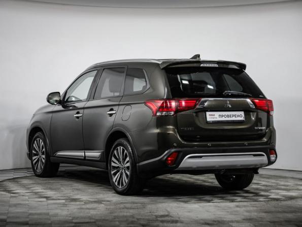 Mitsubishi Outlander III Рестайлинг 3 с пробегом 2020 года, цена 2 199 000 рублей, 192770 км, внедорожник, Автокод Объявления