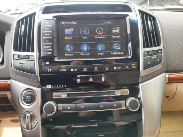 Toyota Land Cruiser 200 Series Рестайлинг 1 с пробегом 2014 года, цена 4 099 000 рублей, 162625 км, внедорожник, Автокод Объявления