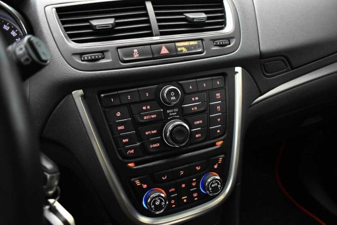 Opel Mokka I с пробегом 2014 года, цена 910 000 рублей, 181176 км, внедорожник, Автокод Объявления