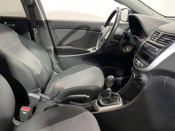Hyundai Solaris I с пробегом 2013 года, цена 685 000 рублей, 171159 км, седан, Автокод Объявления
