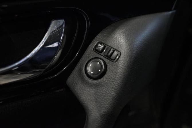Nissan Qashqai II с пробегом 2017 года, цена 1 569 000 рублей, 174000 км, внедорожник, Автокод Объявления