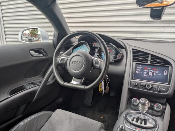 Audi R8 I (Typ 42) с пробегом 2011 года, цена 7 999 000 рублей, 21176 км, купе, Автокод Объявления