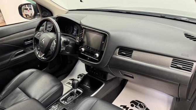 Mitsubishi Outlander III Рестайлинг 3 с пробегом 2021 года, цена 3 020 000 рублей, 42550 км, внедорожник, Автокод Объявления