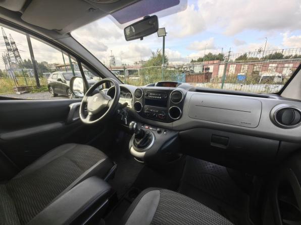 Peugeot Partner II с пробегом 2011 года, цена 429 000 рублей, 233000 км, компактвэн, Автокод Объявления