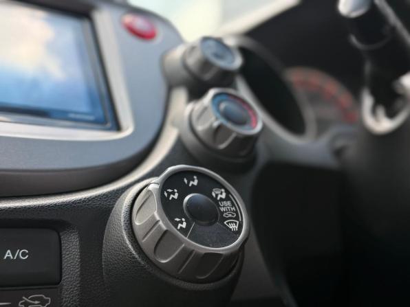 Honda Fit II с пробегом 2009 года, цена 790 000 рублей, 204000 км, хэтчбек, Автокод Объявления