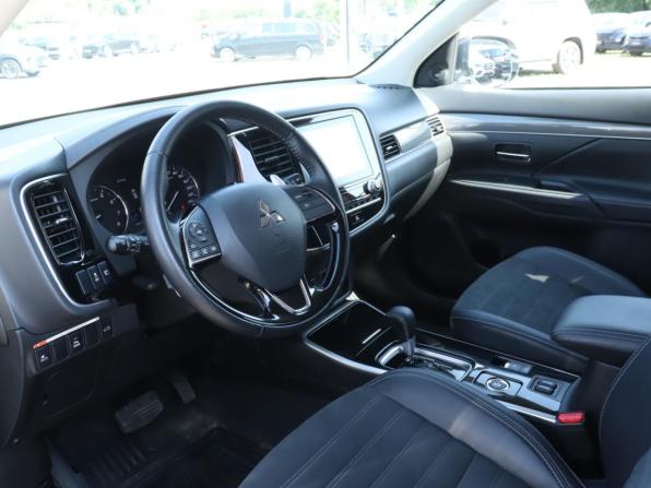 Mitsubishi Outlander III Рестайлинг 3 с пробегом 2021 года, цена 2 980 000 рублей, 36139 км, внедорожник, Автокод Объявления
