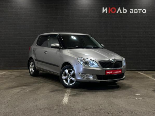 Skoda Fabia II Рестайлинг с пробегом 2012 года, цена 600 000 рублей, 203664 км, хэтчбек, Автокод Объявления