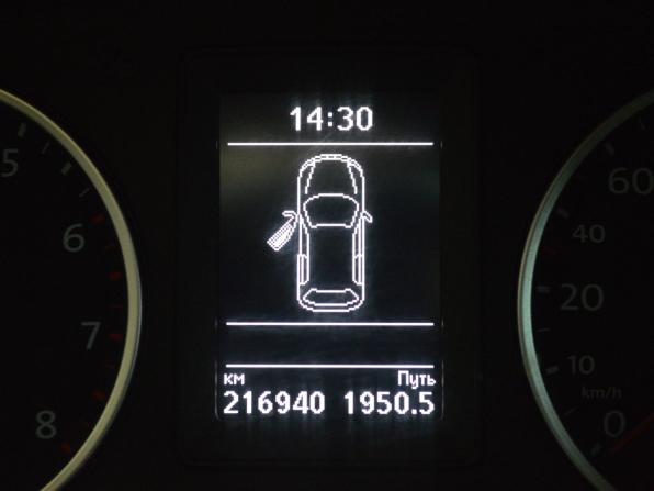Volkswagen Tiguan I Рестайлинг с пробегом 2015 года, цена 970 000 рублей, 216939 км, внедорожник, Автокод Объявления