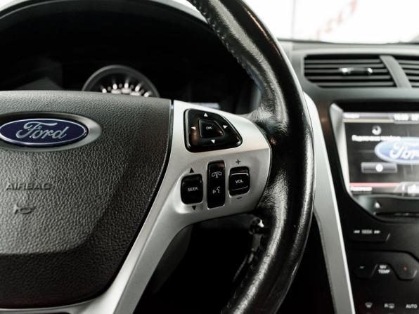 Ford Explorer V с пробегом 2013 года, цена 1 750 000 рублей, 203268 км, внедорожник, Автокод Объявления