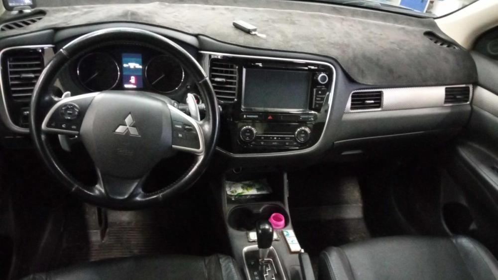 Mitsubishi Outlander III Рестайлинг Санкт-Петербург  - изображение 5