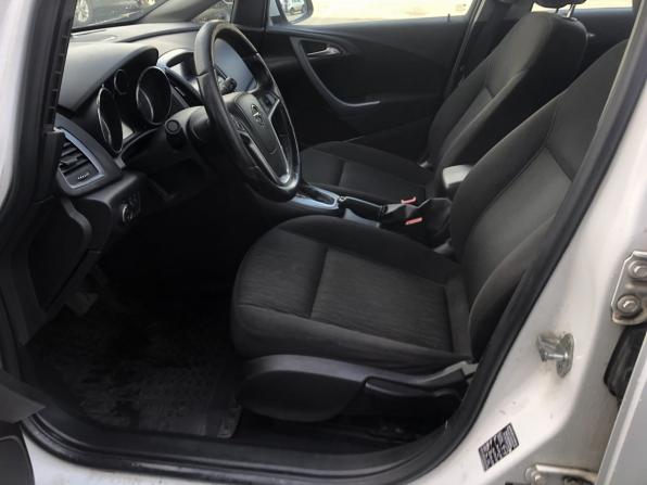 Opel Astra J Рестайлинг с пробегом 2013 года, цена 733 000 рублей, 151478 км, хэтчбек, Автокод Объявления
