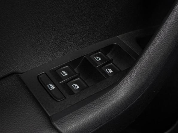 Skoda Octavia III (A7) Рестайлинг с пробегом 2017 года, цена 1 765 000 рублей, 227543 км, лифтбек, Автокод Объявления