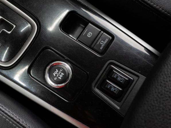 Mitsubishi Outlander III Рестайлинг 2 с пробегом 2018 года, цена 2 500 000 рублей, 175870 км, внедорожник, Автокод Объявления