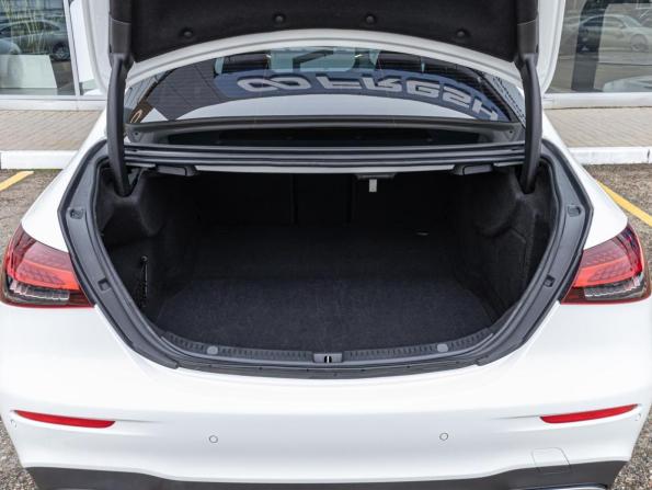 Mercedes-Benz E-Класс V (W213 S213 C238) Рестайлинг с пробегом 2021 года, цена 4 200 000 рублей, 271861 км, седан, Автокод Объявления