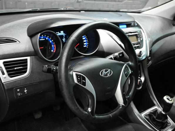 Hyundai Elantra V (MD) с пробегом 2012 года, цена 640 000 рублей, 289276 км, седан, Автокод Объявления