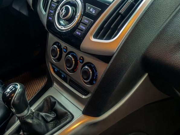 Ford Focus III с пробегом 2014 года, цена 839 900 рублей, 239900 км, хэтчбек, Автокод Объявления