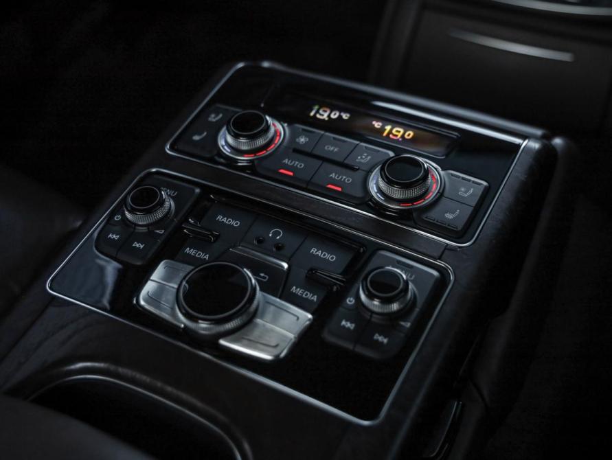 Audi A8 III (D4) Санкт-Петербург  - изображение 34