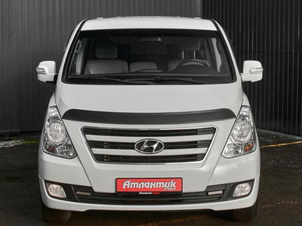 Hyundai Grand Starex I Рестайлинг с пробегом 2017 года, цена 2 590 000 рублей, 113344 км, минивэн, Автокод Объявления