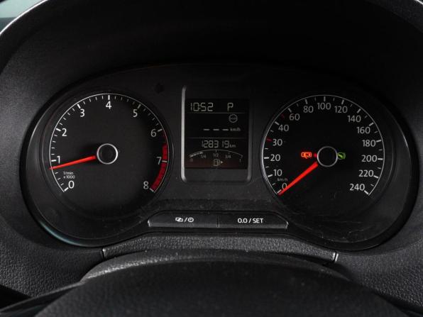 Volkswagen Polo V Рестайлинг с пробегом 2017 года, цена 1 219 000 рублей, 128319 км, седан, Автокод Объявления