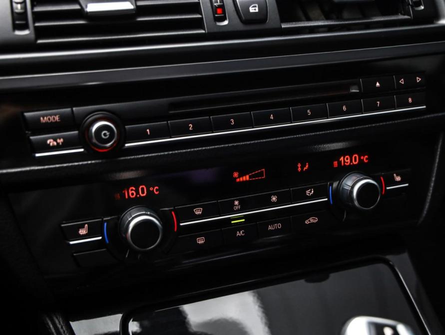BMW 5 серии VI (F10/F11/F07) Рестайлинг Санкт-Петербург  - изображение 18