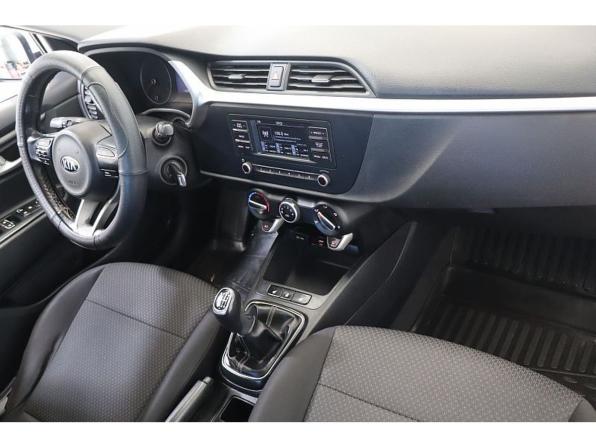 Kia Rio IV Рестайлинг с пробегом 2021 года, цена 1 395 000 рублей, 140942 км, седан, Автокод Объявления