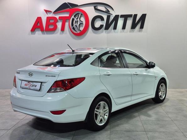 Hyundai Solaris I с пробегом 2011 года, цена 868 000 рублей, 170000 км, седан, Автокод Объявления