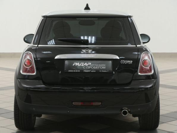 Mini Hatch II (R56) Рестайлинг с пробегом 2011 года, цена 791 000 рублей, 218000 км, хэтчбек, Автокод Объявления