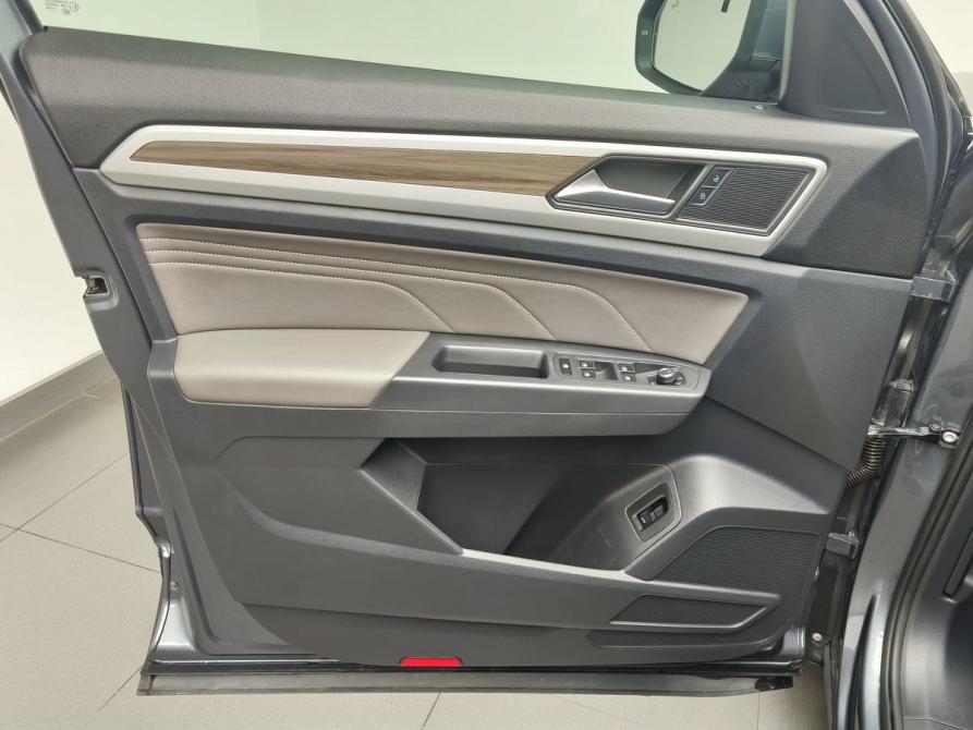 Volkswagen Teramont I Рестайлинг Москва  - изображение 18