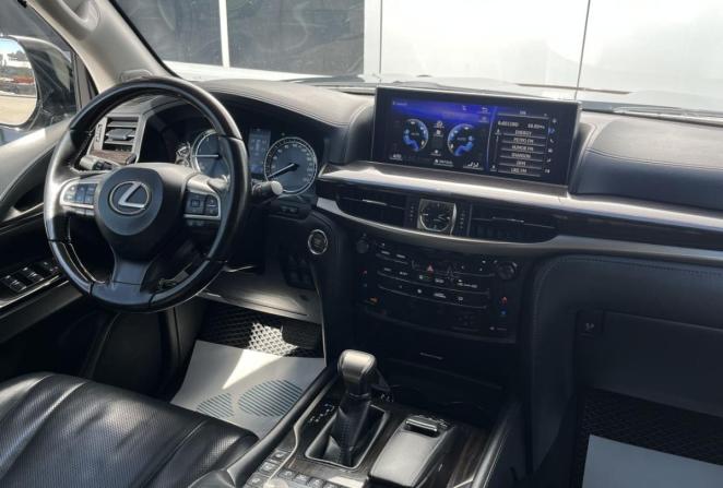 Lexus LX III Рестайлинг 2 с пробегом 2017 года, цена 6 950 000 рублей, 125736 км, внедорожник, Автокод Объявления