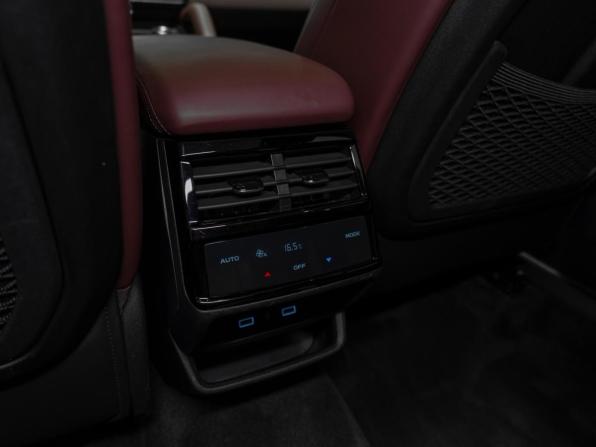 Geely Monjaro I с пробегом 2023 года, цена 2 980 000 рублей, 74354 км, внедорожник, Автокод Объявления