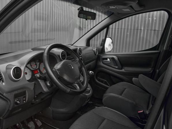 Peugeot Partner II с пробегом 2011 года, цена 645 000 рублей, 199022 км, минивэн, Автокод Объявления