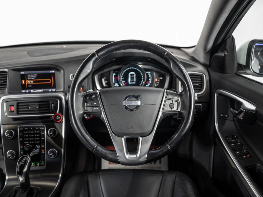 Volvo V60 I Рестайлинг Иркутск  - изображение 9