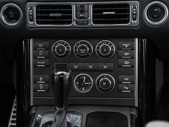 Land Rover Range Rover III Рестайлинг 2 с пробегом 2011 года, цена 2 450 000 рублей, 266666 км, внедорожник, Автокод Объявления