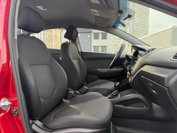 Kia Rio III Рестайлинг с пробегом 2015 года, цена 825 000 рублей, 241036 км, седан, Автокод Объявления