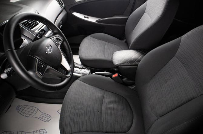 Hyundai Solaris I Рестайлинг с пробегом 2015 года, цена 799 000 рублей, 125000 км, седан, Автокод Объявления