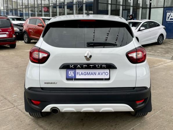 Renault Kaptur I с пробегом 2018 года, цена 1 195 000 рублей, 107000 км, внедорожник, Автокод Объявления
