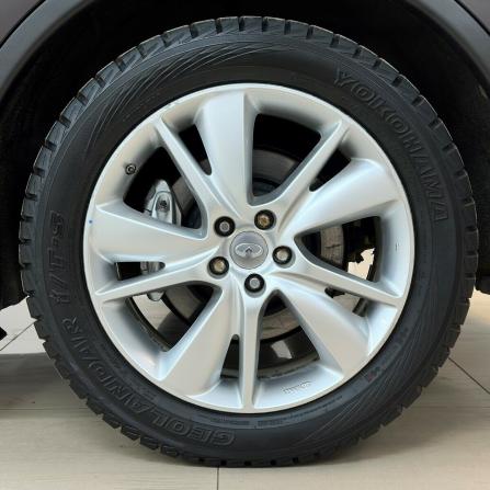 Infiniti QX70 с пробегом 2014 года, цена 2 850 000 рублей, 61213 км, внедорожник, Автокод Объявления