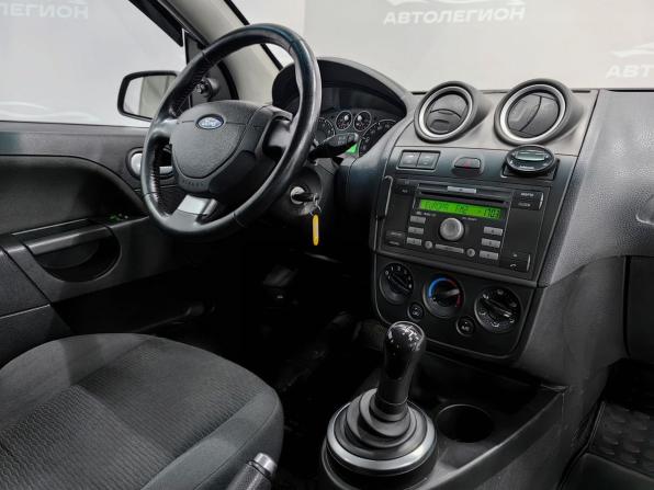 Ford Fiesta Mk5 с пробегом 2007 года, цена 395 000 рублей, 199006 км, хэтчбек, Автокод Объявления