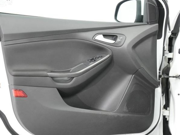 Ford Focus III Рестайлинг с пробегом 2017 года, цена 980 000 рублей, 131000 км, седан, Автокод Объявления