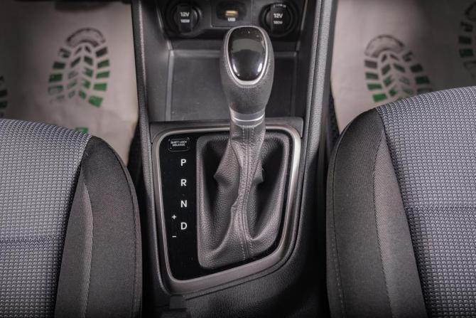 Hyundai Solaris II Рестайлинг с пробегом 2021 года, цена 1 699 000 рублей, 41000 км, седан, Автокод Объявления