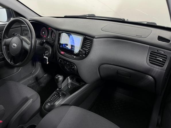 Kia Rio II Рестайлинг с пробегом 2011 года, цена 660 000 рублей, 202462 км, хэтчбек, Автокод Объявления