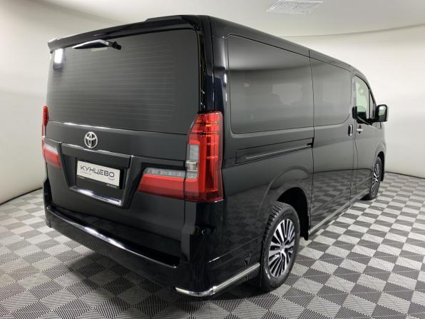 Toyota HiAce H300 с пробегом 2020 года, цена 5 280 000 рублей, 124205 км, минивэн, Автокод Объявления
